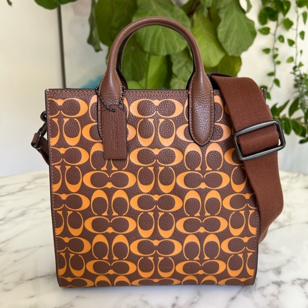 Coach Gotham Tall Tote Bag 24 In Signature Leather Saddle Papaya CA184